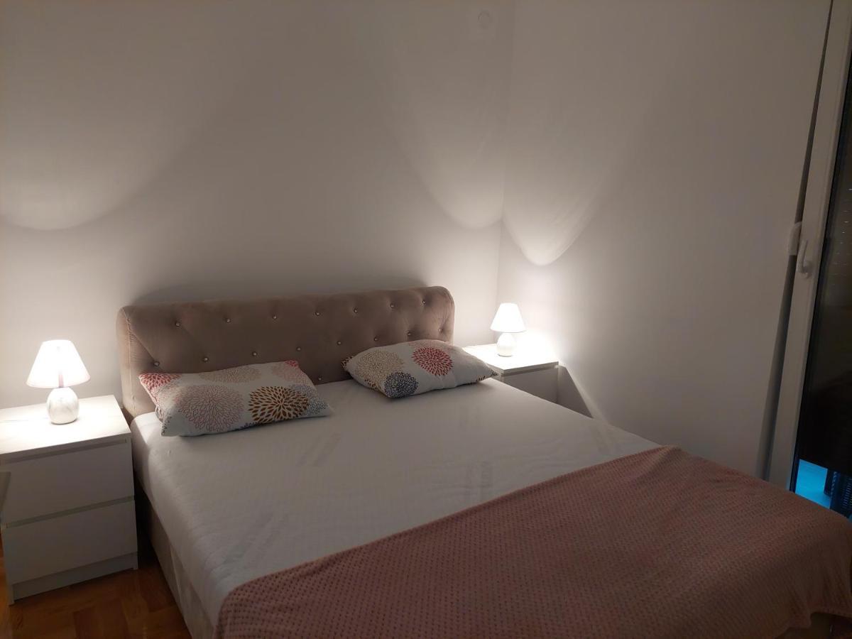 באניה לוקה Sunrise Apartments מראה חיצוני תמונה